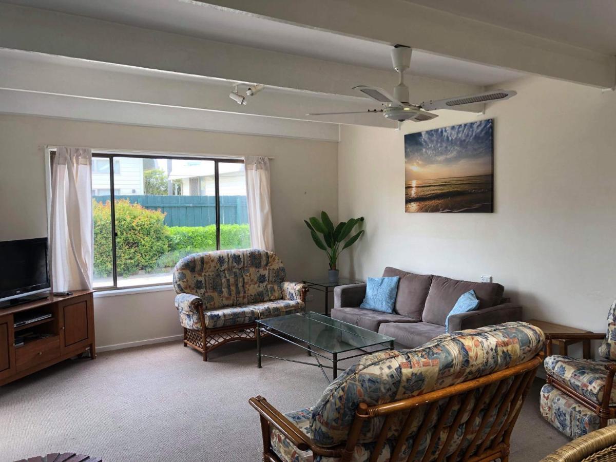 Lakes Jakaranda Holiday Units Лейкс-Энтранс Экстерьер фото
